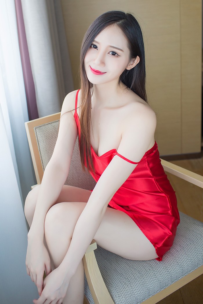 尤物SISY思轻薄睡衣大秀美腿嫩乳(图6)