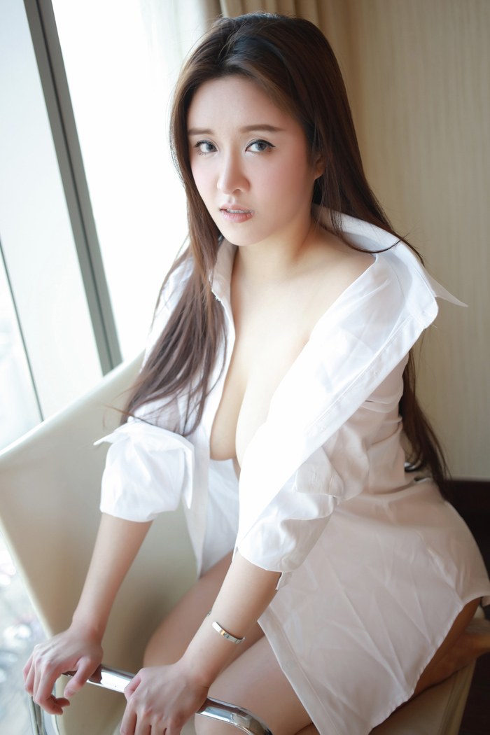 美少妇Jennanni白嫩美乳跃跃欲出(图18)