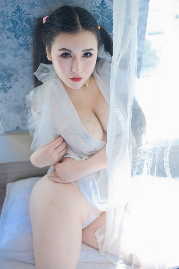 巨乳少妇伊若前凸后翘身材一流(图18)